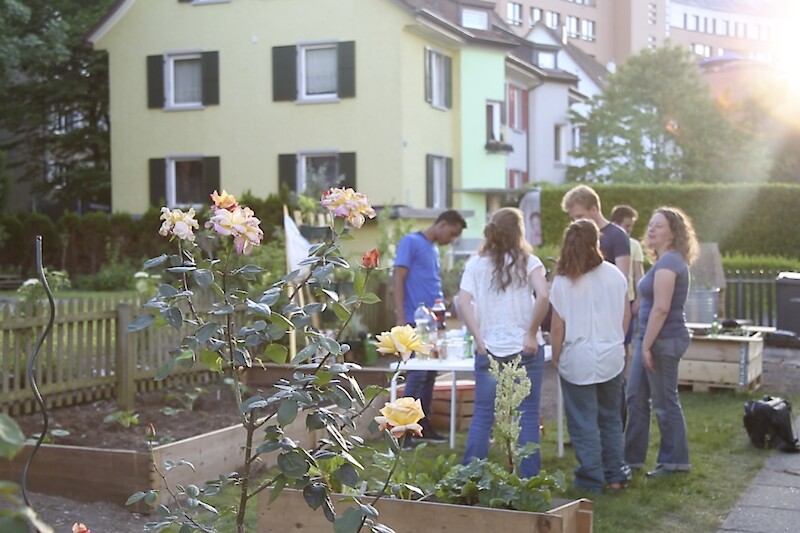 Becoming Neighbours