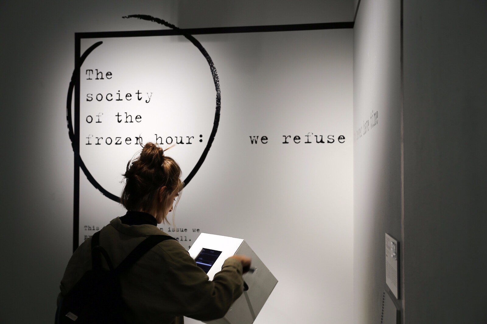 For the persistent, the box contains an opportunity to become part of the «Society of the Frozen Hour».