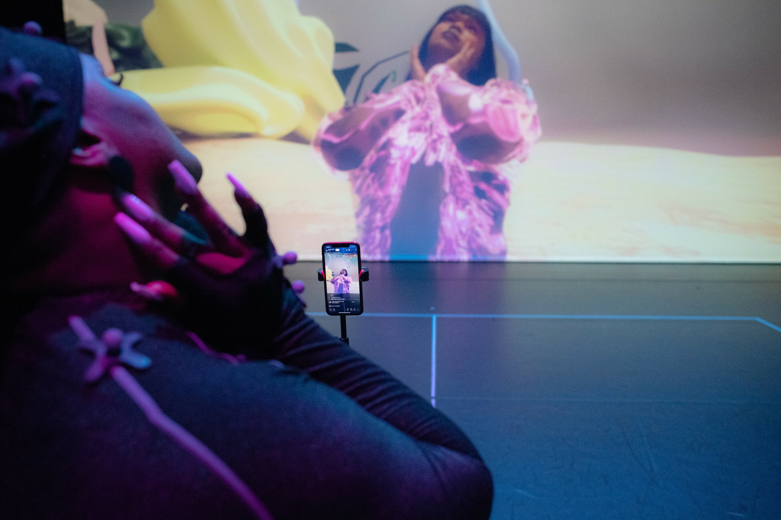 @fucktransia performing live on Tiktok with her avatar,IAS(2023) Ph.L.Galleani d’Agliano